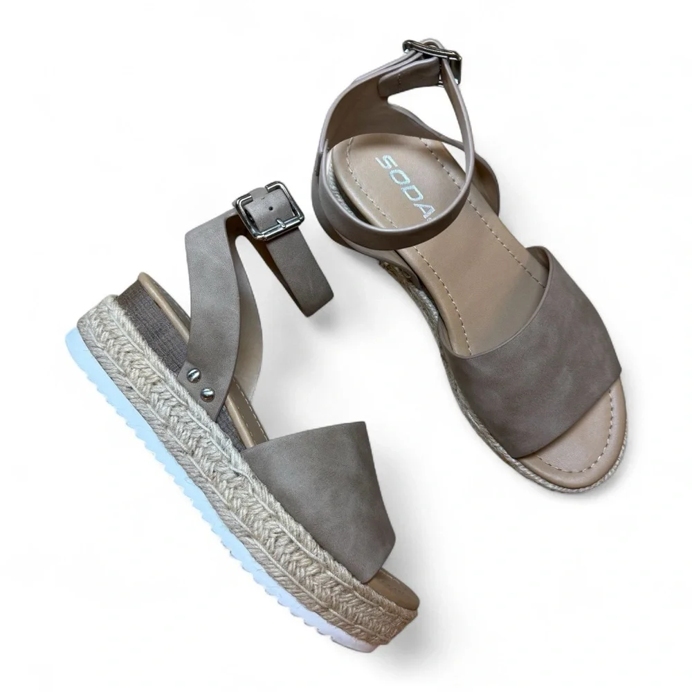 Soda Women's Espadrille Wedge Sandals - US Size 7.5
